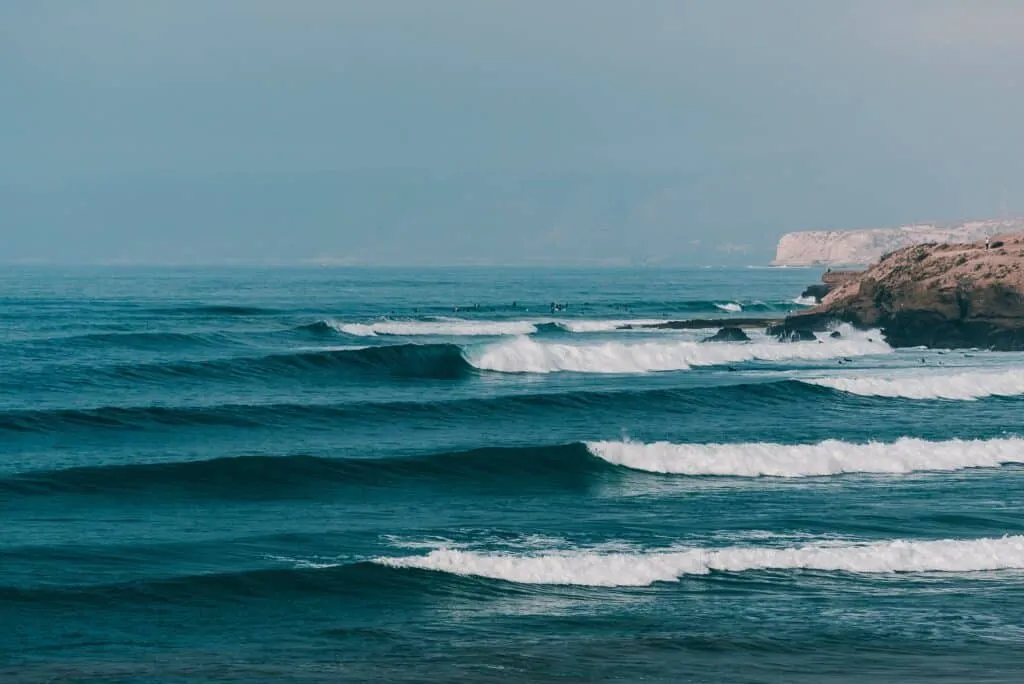 banana surf spot aourir morcco